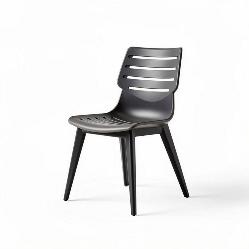 Chaise en plastique noir avec dossier ajouré dimensions 43 x 45 x 82cm